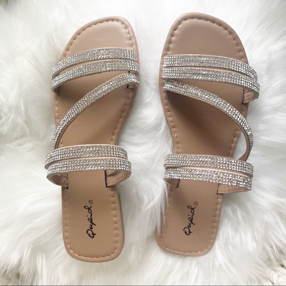 NEW Janet Sandal- in Nude - Picture 4 of 7